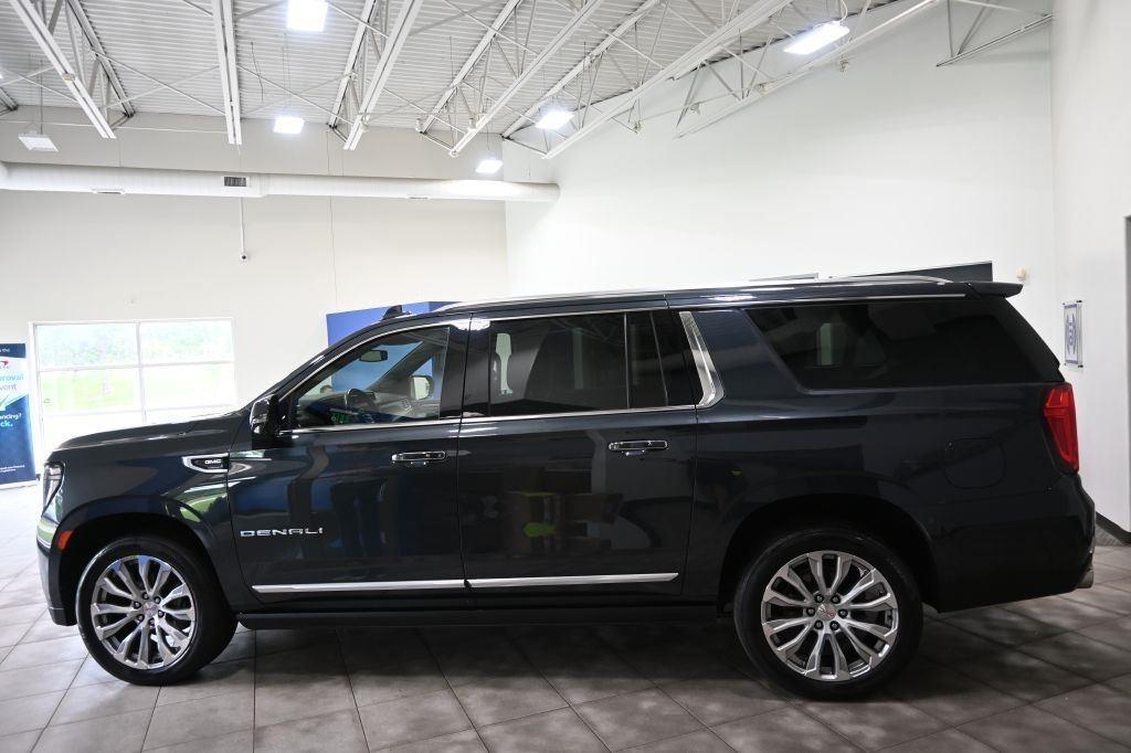 GMC Yukon XL 4WD 4dr Denali 2022