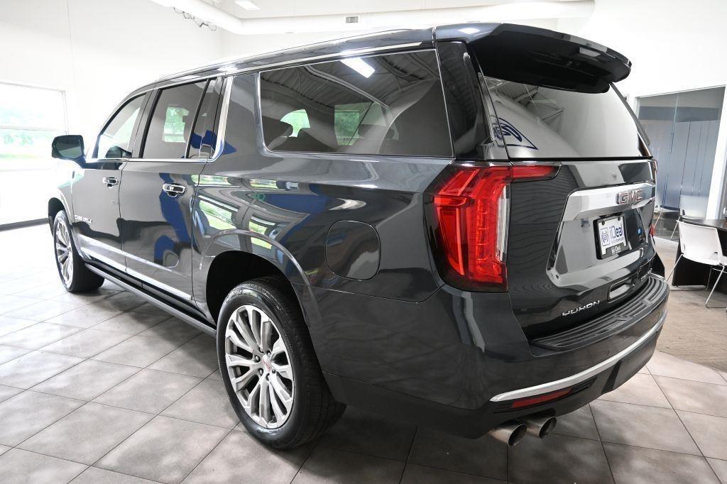 GMC Yukon XL 4WD 4dr Denali 2022