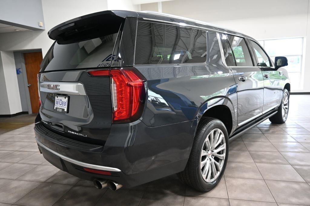 GMC Yukon XL 4WD 4dr Denali 2022