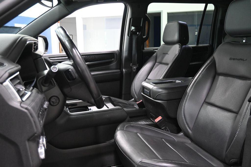 GMC Yukon XL 4WD 4dr Denali 2022