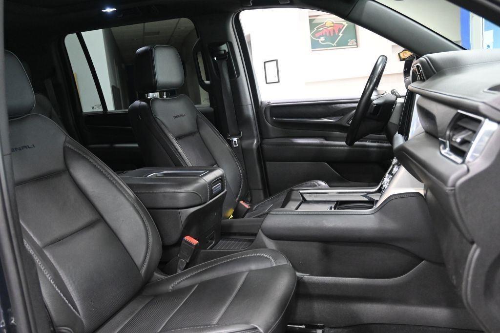 GMC Yukon XL 4WD 4dr Denali 2022