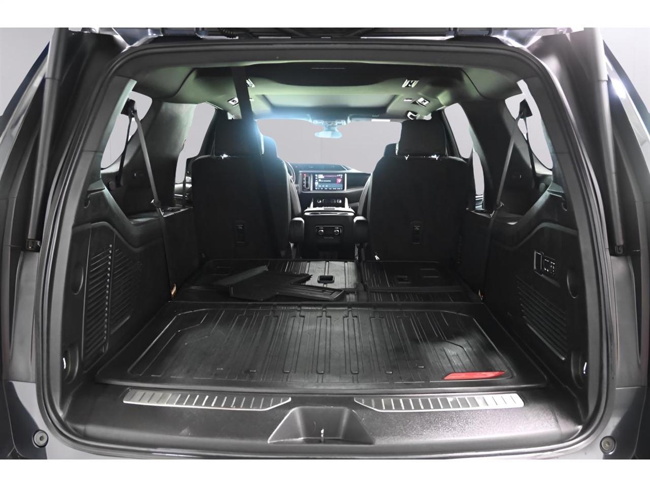 GMC Yukon XL 4WD 4dr Denali 2022