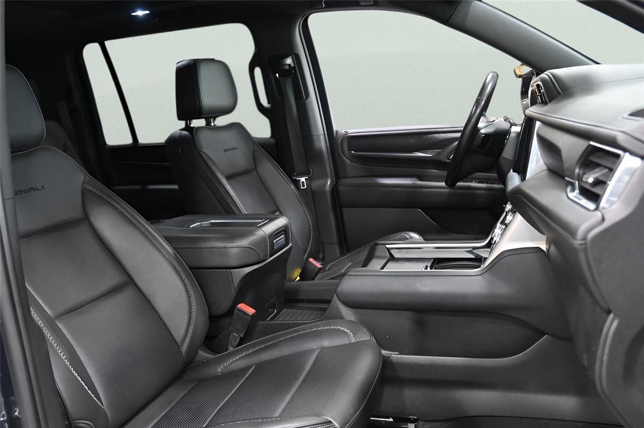 GMC Yukon XL 4WD 4dr Denali 2022