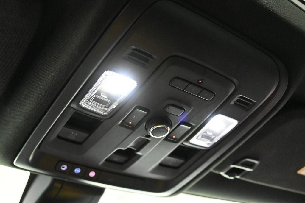 GMC Yukon XL 4WD 4dr Denali 2022