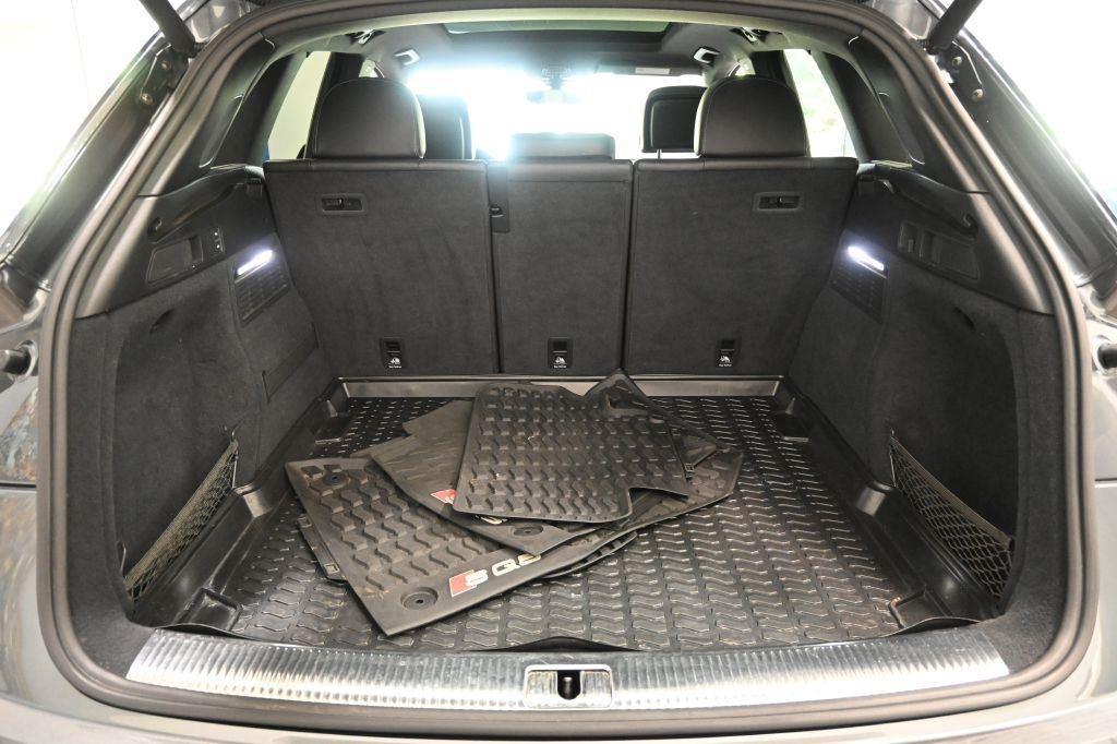 Audi SQ5 Premium Plus 3.0 TFSI quattro 2020