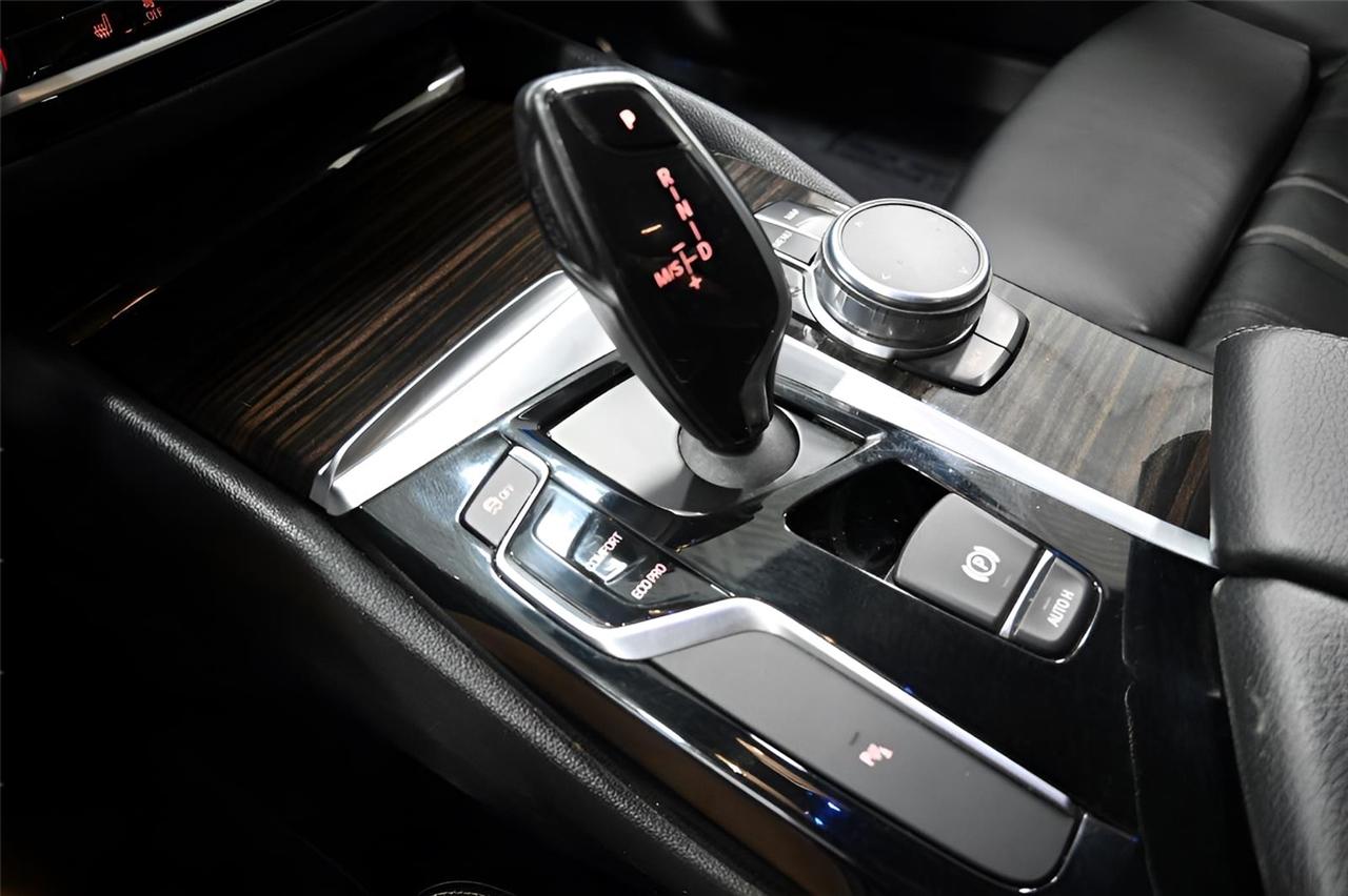 BMW 5 Series 530i xDrive Sedan 2017