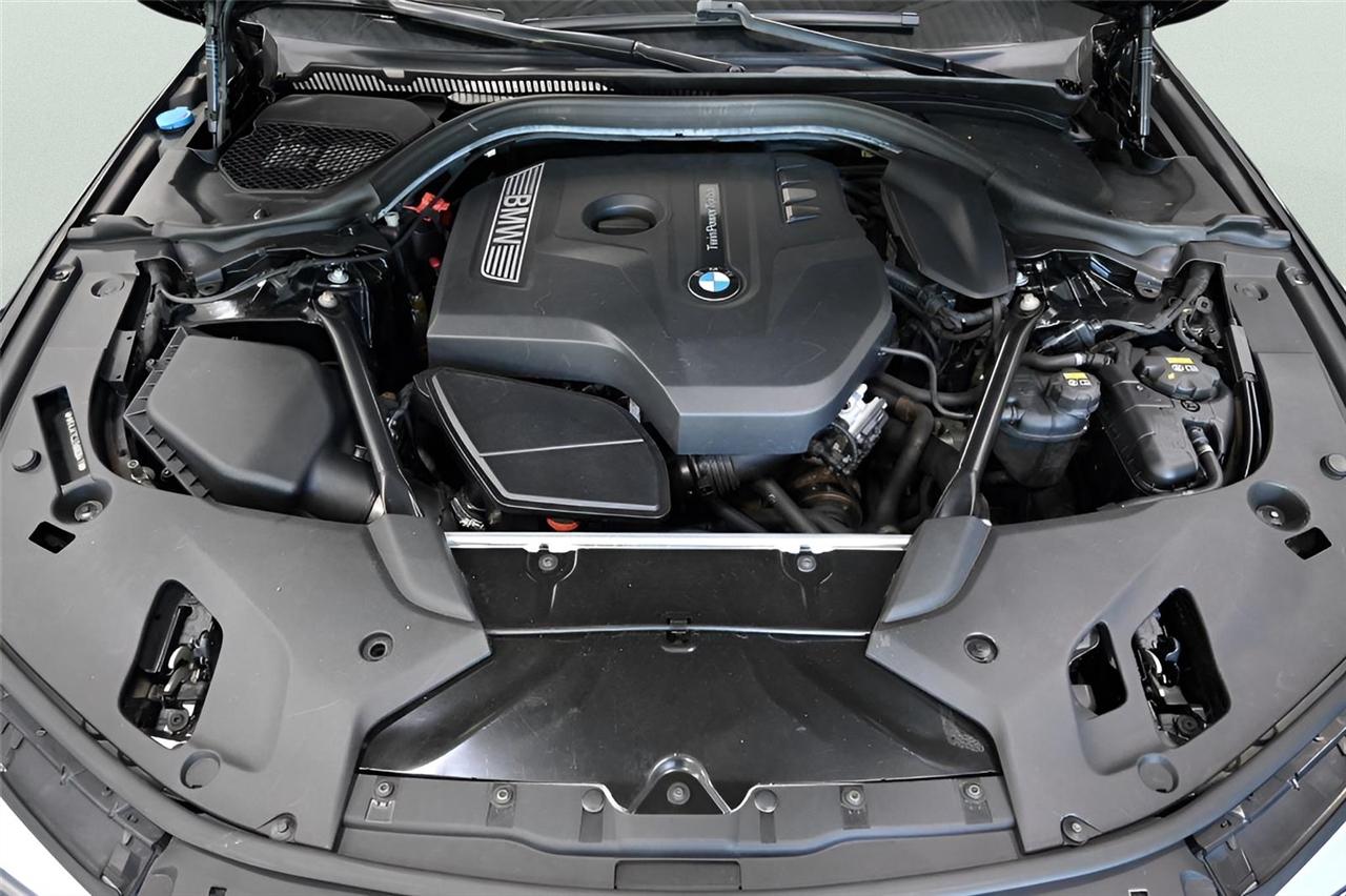 BMW 5 Series 530i xDrive Sedan 2017