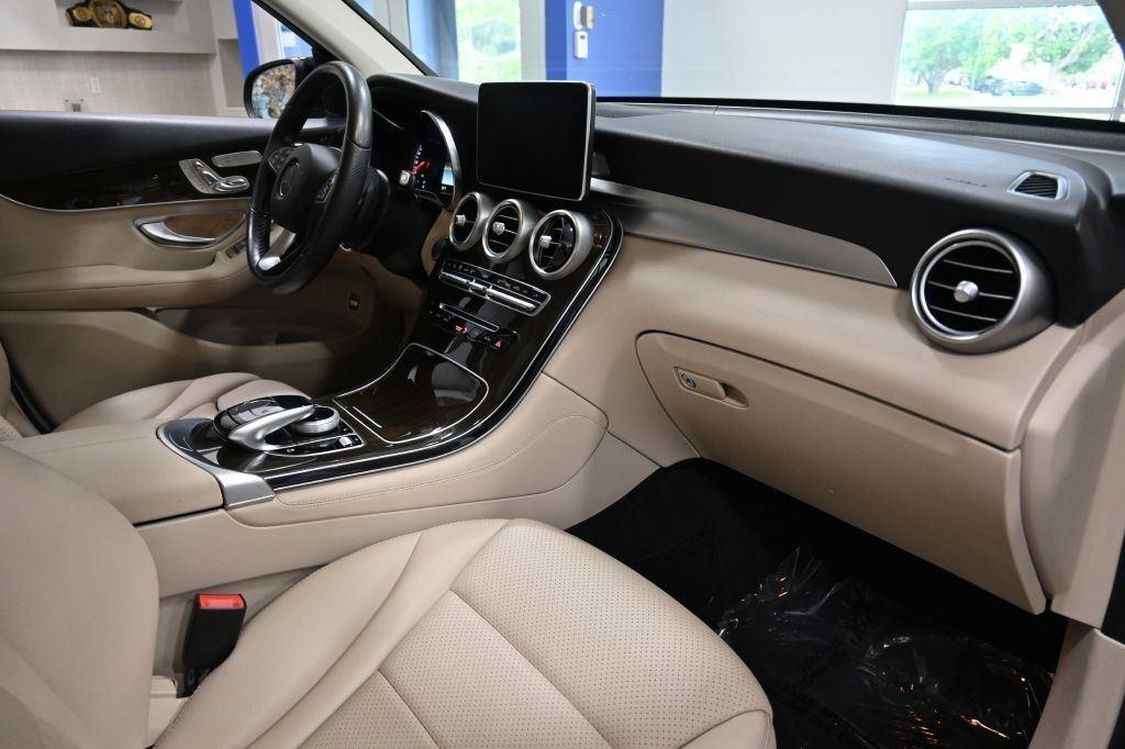 Mercedes-Benz GLC GLC 300 4MATIC SUV 2018