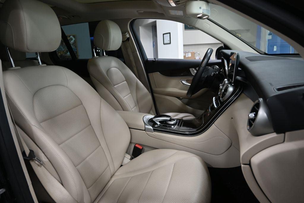 Mercedes-Benz GLC GLC 300 4MATIC SUV 2018