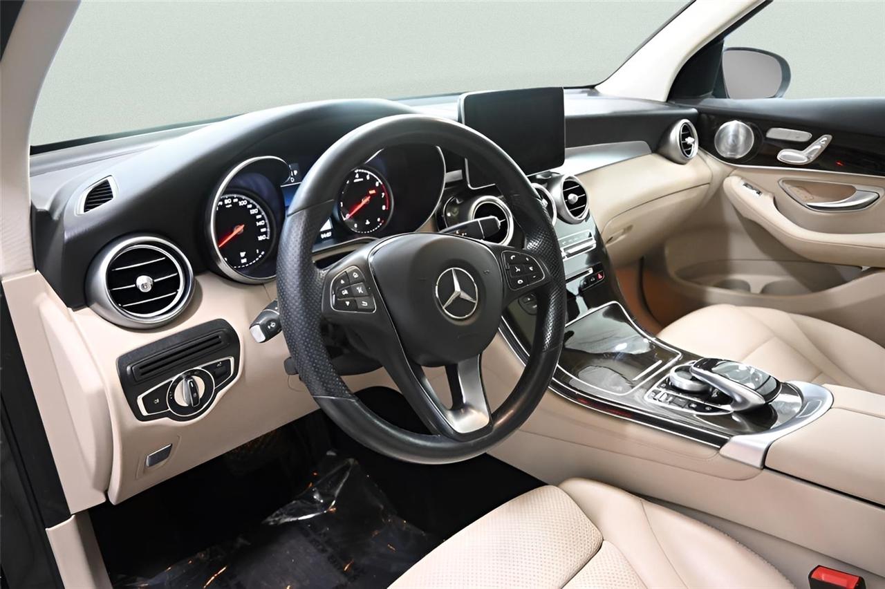 Mercedes-Benz GLC GLC 300 4MATIC SUV 2018