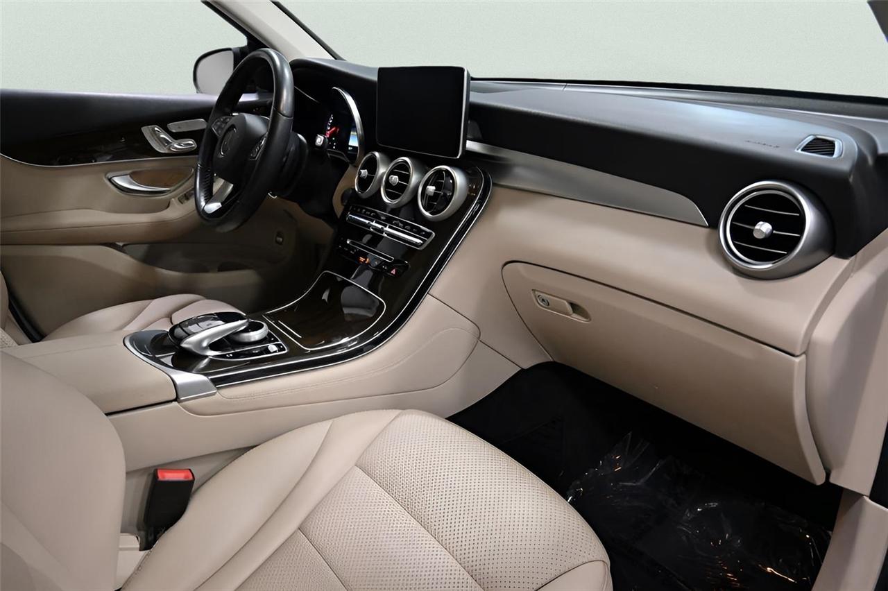 Mercedes-Benz GLC GLC 300 4MATIC SUV 2018