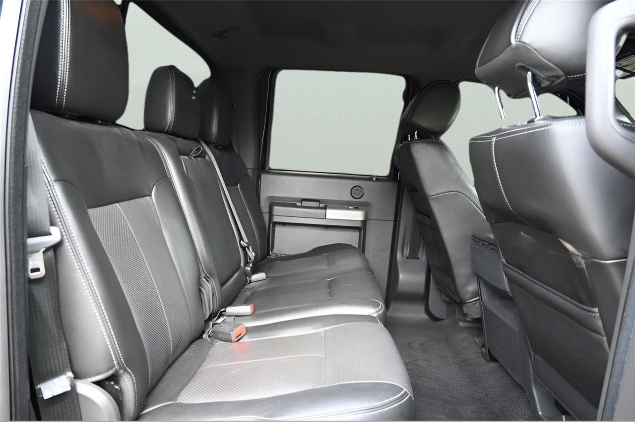 Ford Super Duty F-350 SRW 4WD Crew Cab 172" Platinum 2015