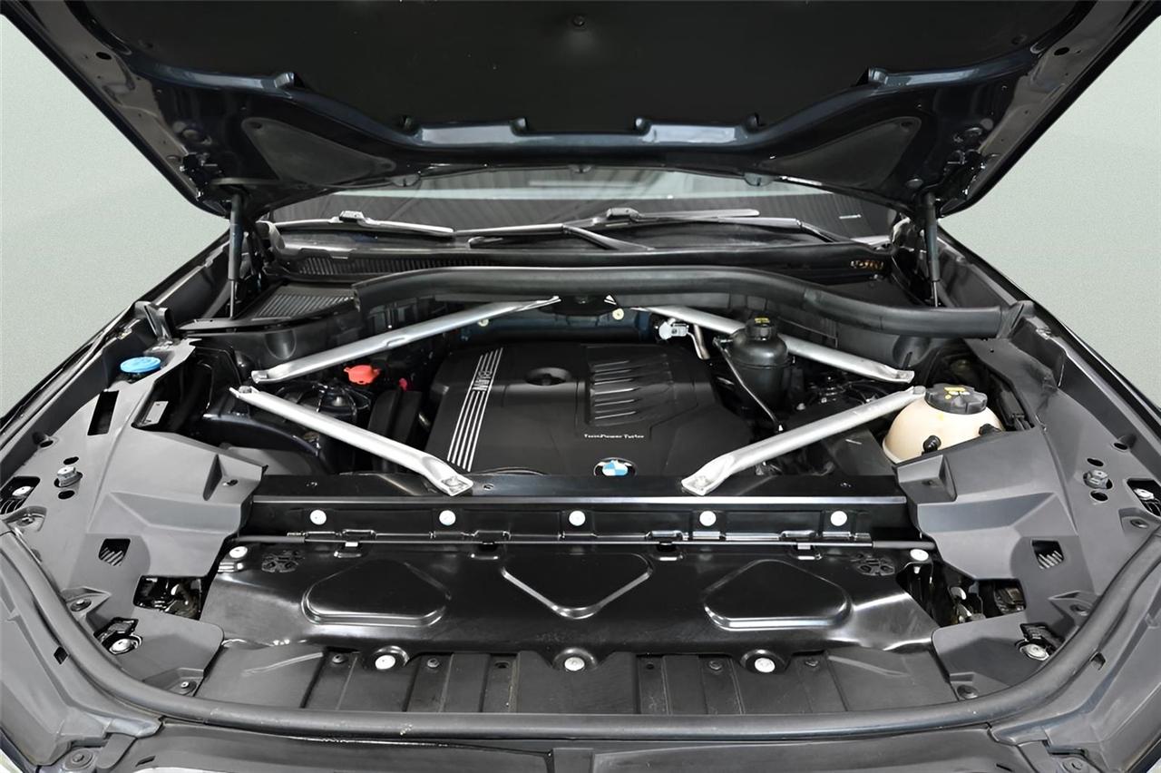 BMW X5 xDrive40i Sports Activity Vehicle 2019
