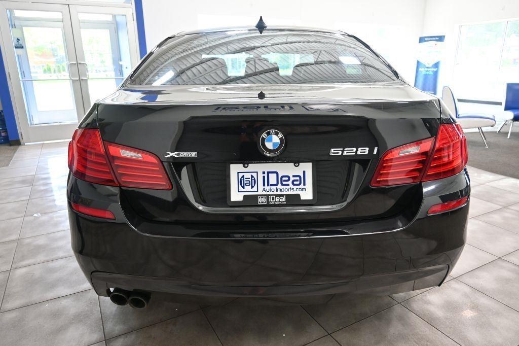 BMW 5 Series 4dr Sdn 528i xDrive AWD 2015