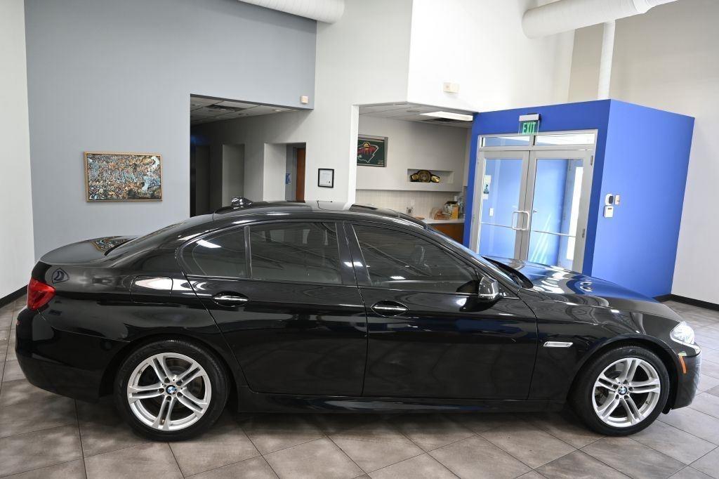 BMW 5 Series 4dr Sdn 528i xDrive AWD 2015