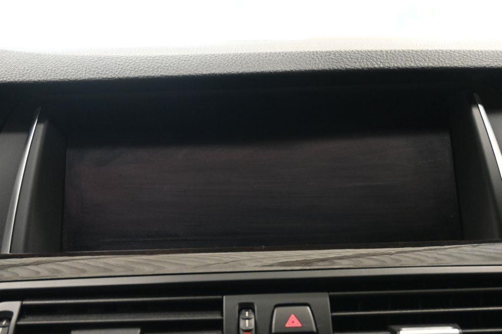 BMW 5 Series 4dr Sdn 528i xDrive AWD 2015
