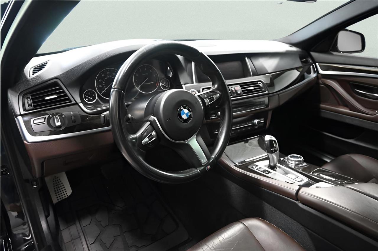 BMW 5 Series 4dr Sdn 528i xDrive AWD 2015