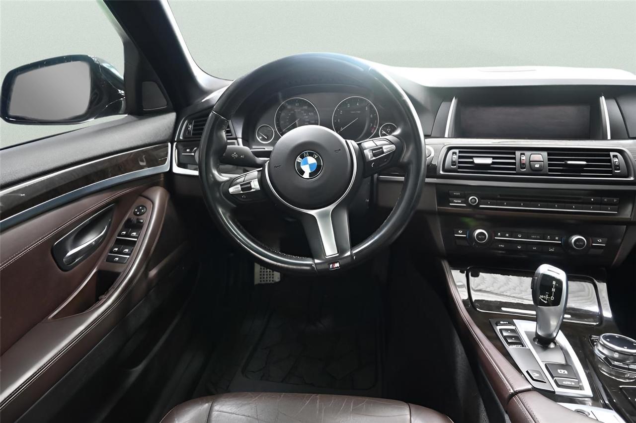 BMW 5 Series 4dr Sdn 528i xDrive AWD 2015