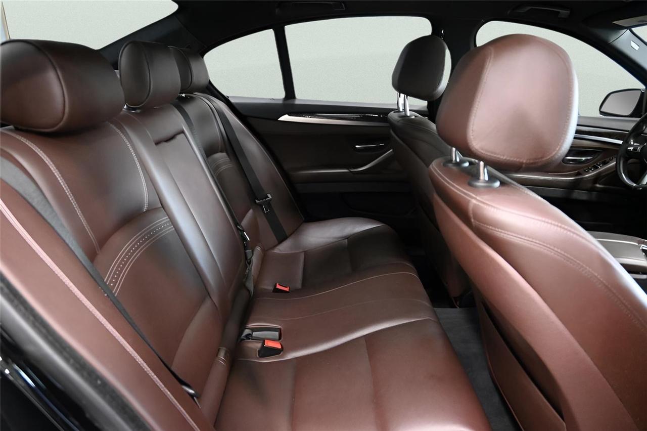 BMW 5 Series 4dr Sdn 528i xDrive AWD 2015