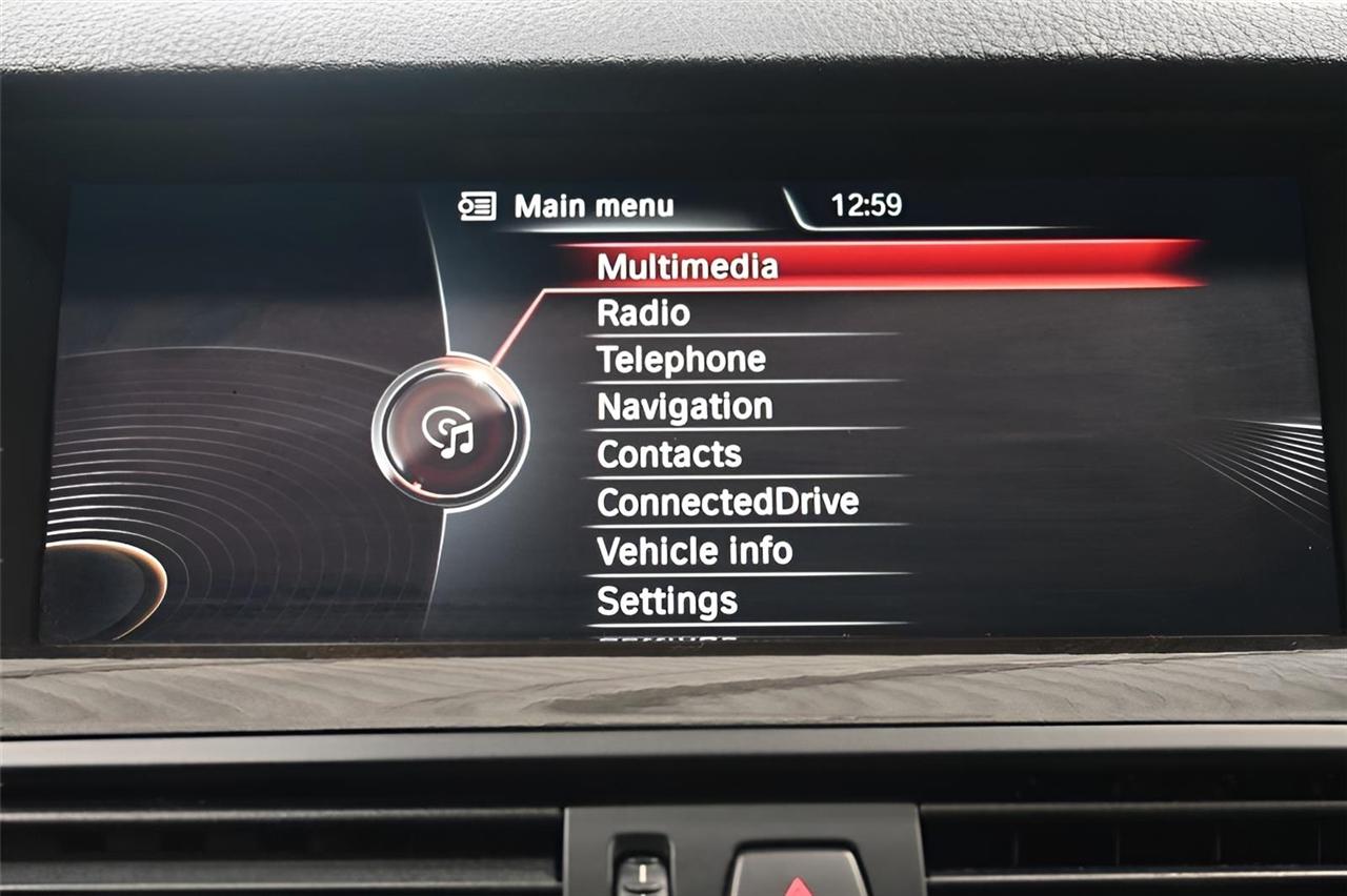 BMW 5 Series 4dr Sdn 528i xDrive AWD 2015