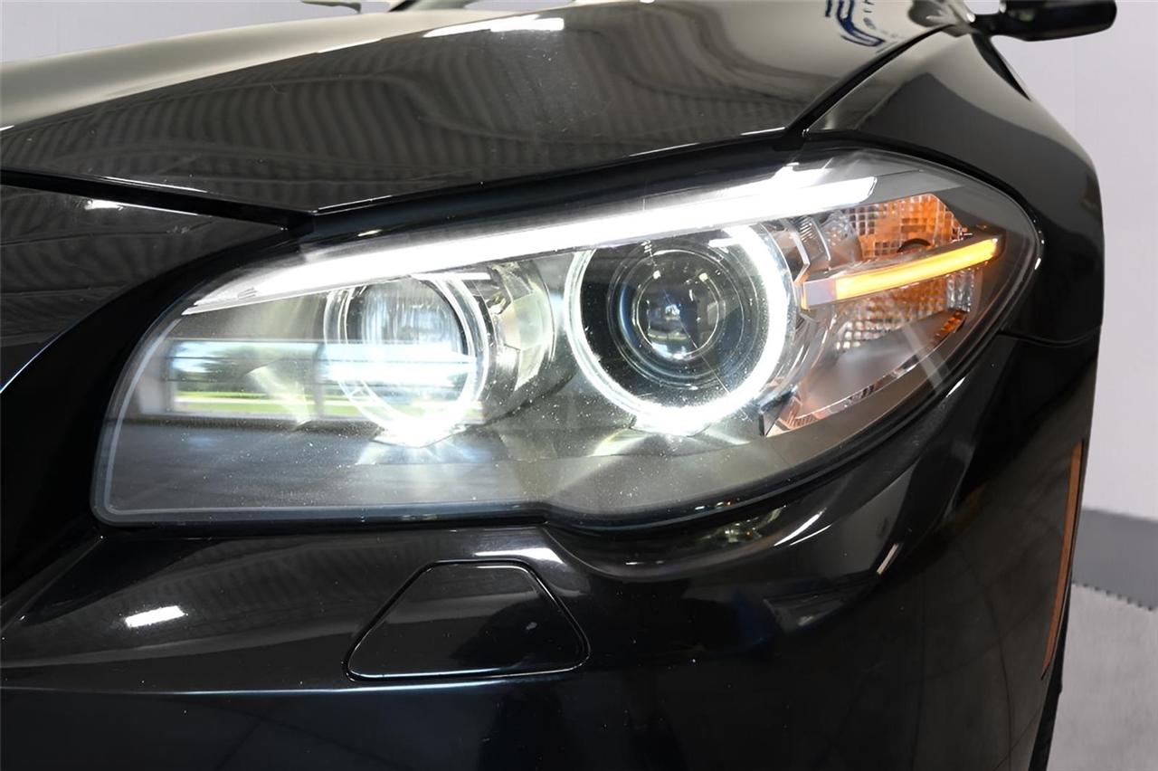 BMW 5 Series 4dr Sdn 528i xDrive AWD 2015