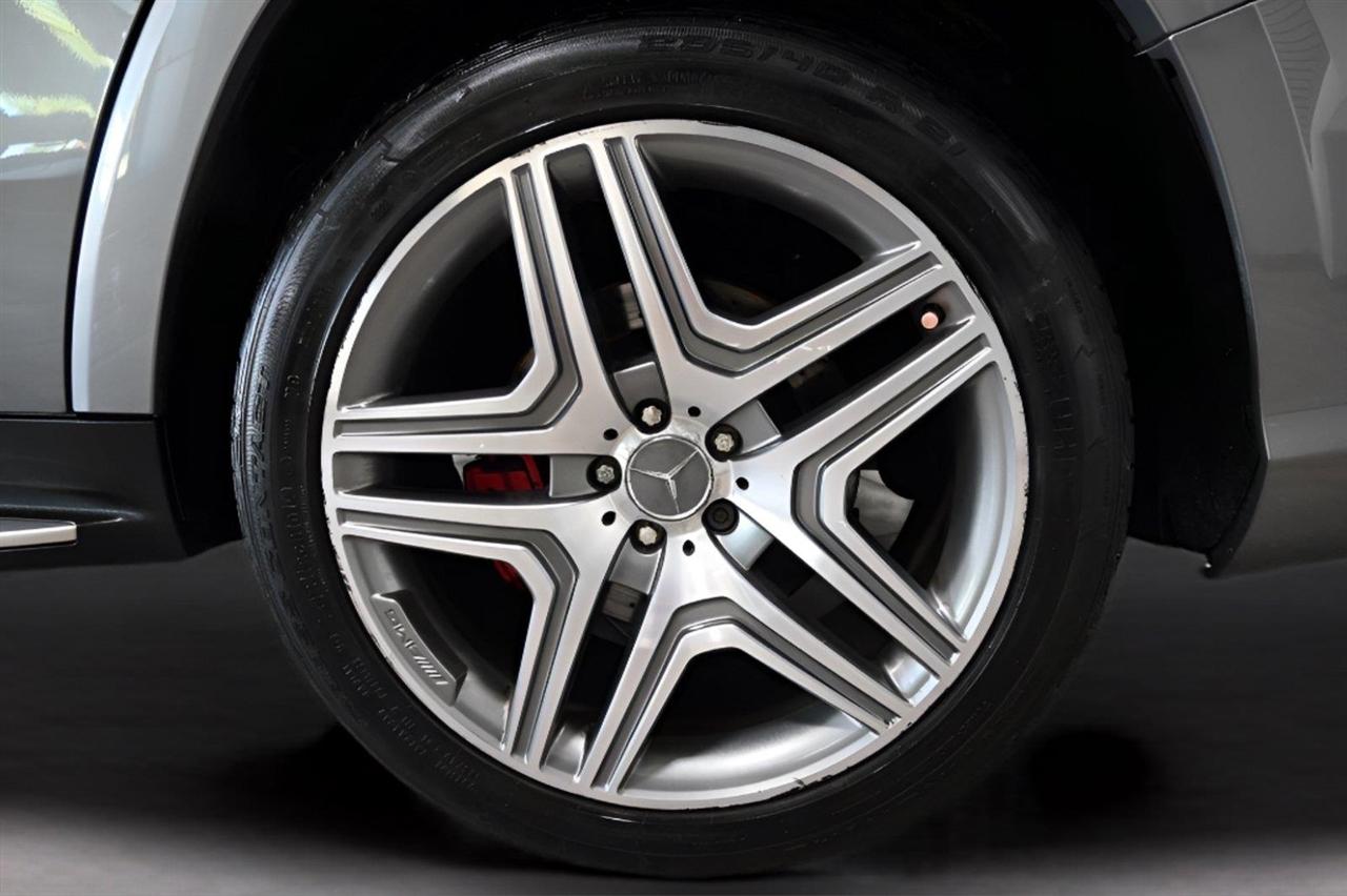 Mercedes-Benz GL-Class 4MATIC 4dr GL 63 AMG 2014