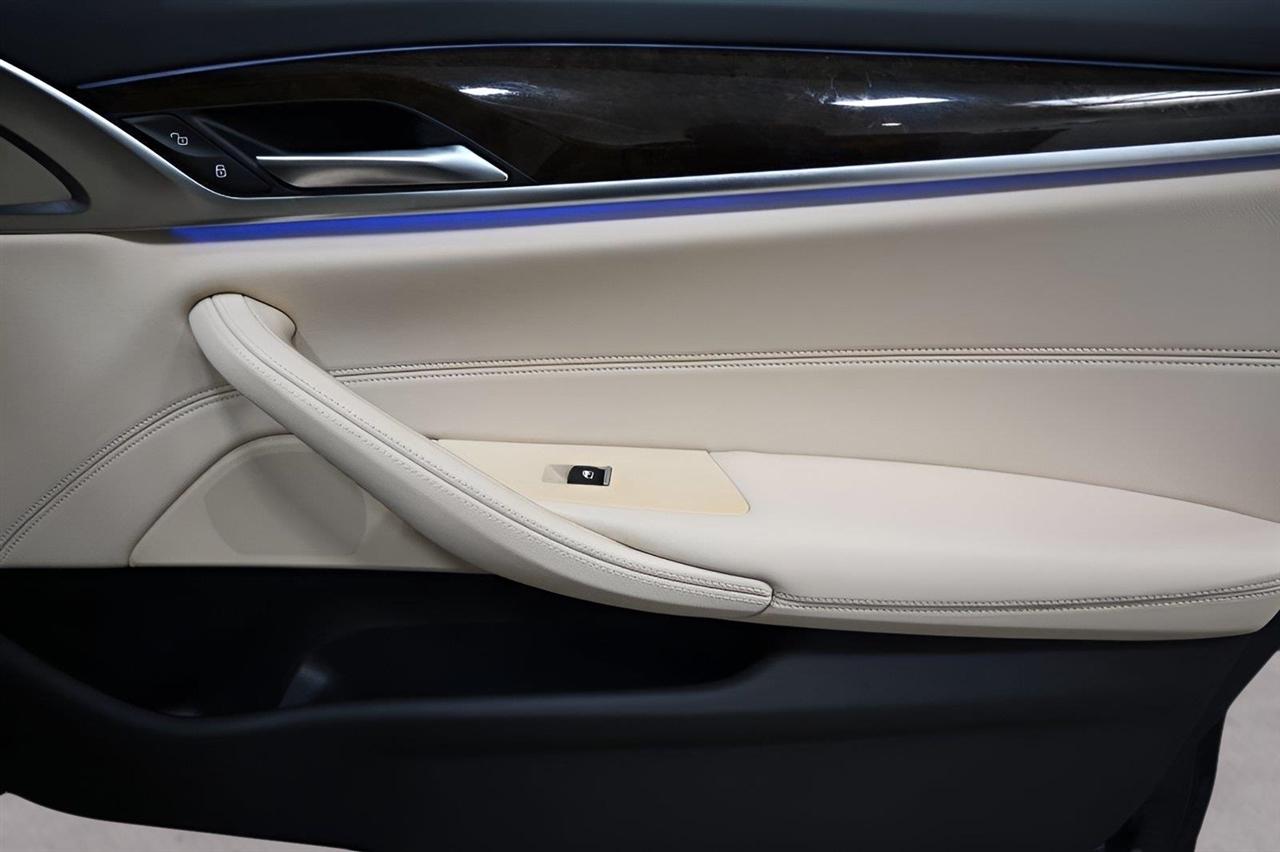 BMW 5 Series 530i xDrive Sedan 2020