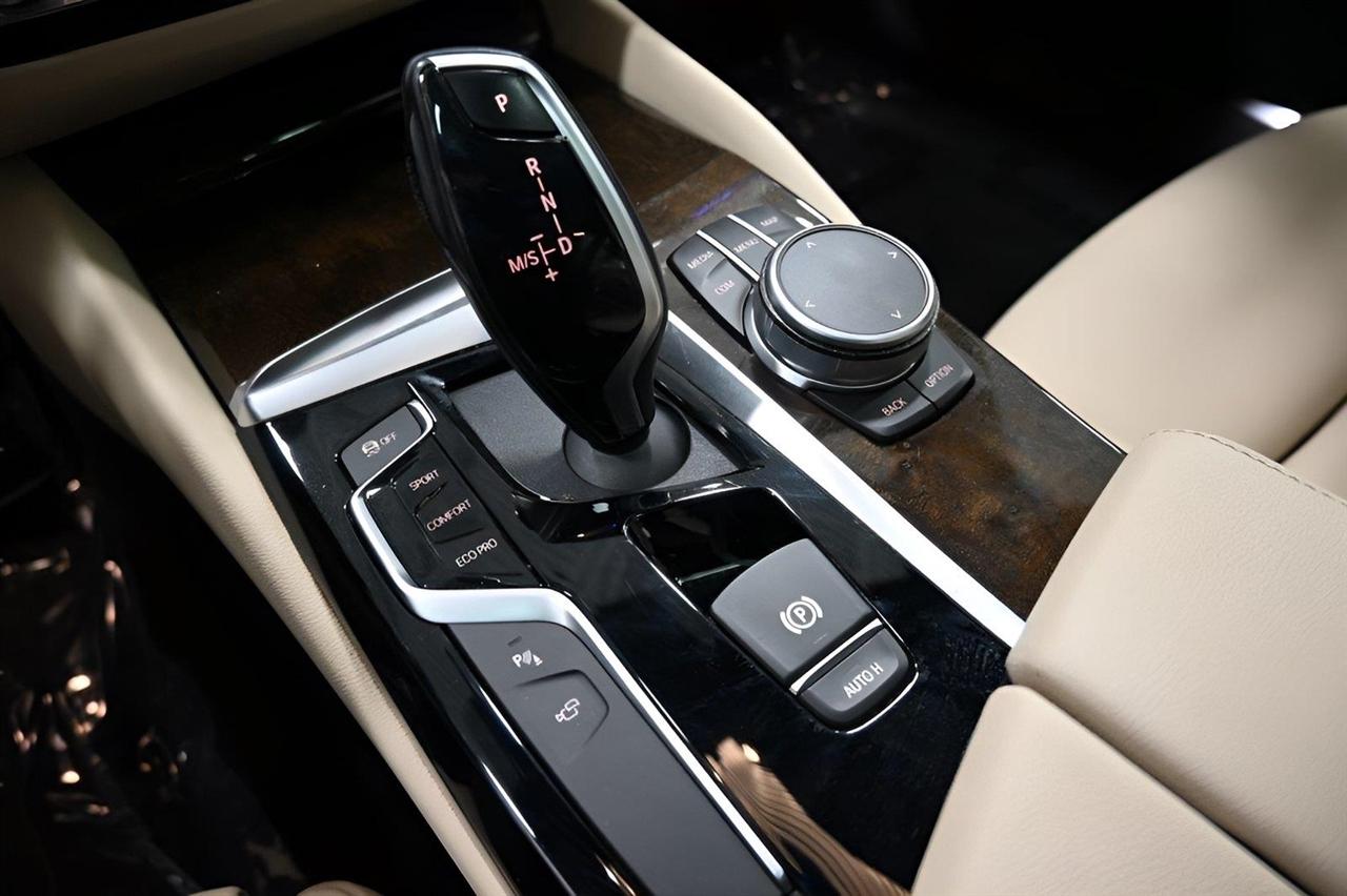 BMW 5 Series 530i xDrive Sedan 2020