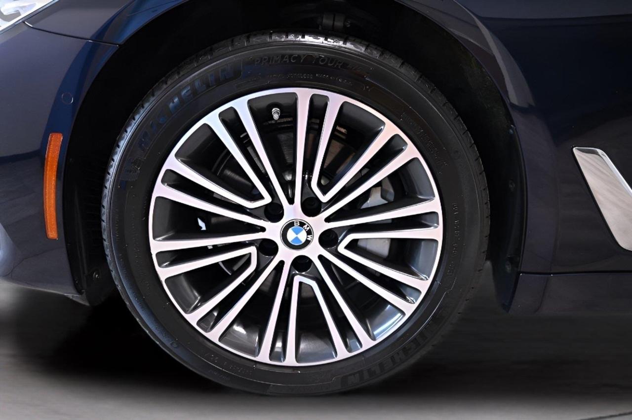 BMW 5 Series 530i xDrive Sedan 2020
