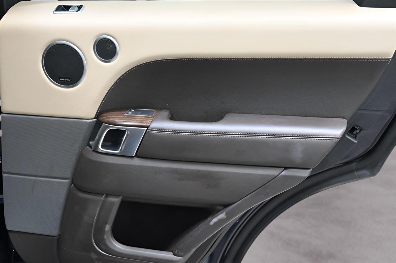 Land Rover Range Rover Sport Turbo i6 MHEV HSE 2020