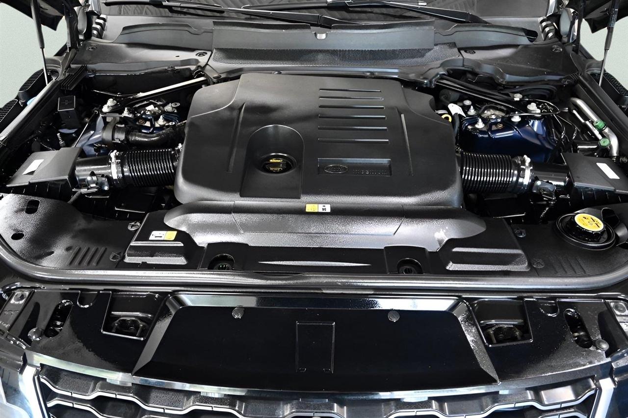 Land Rover Range Rover Sport Turbo i6 MHEV HSE 2020