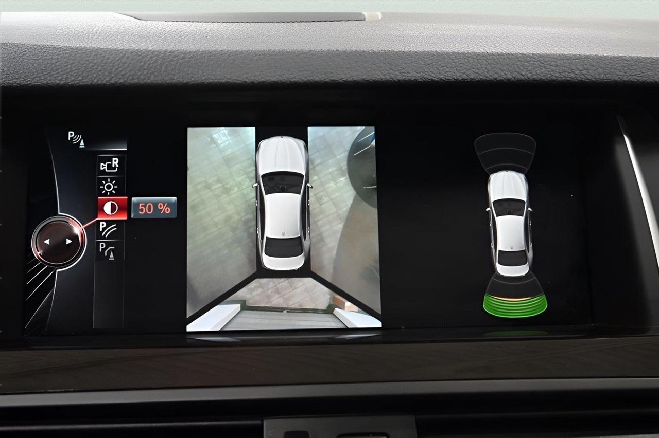 BMW 5 Series 4dr Sdn 535i xDrive AWD 2015