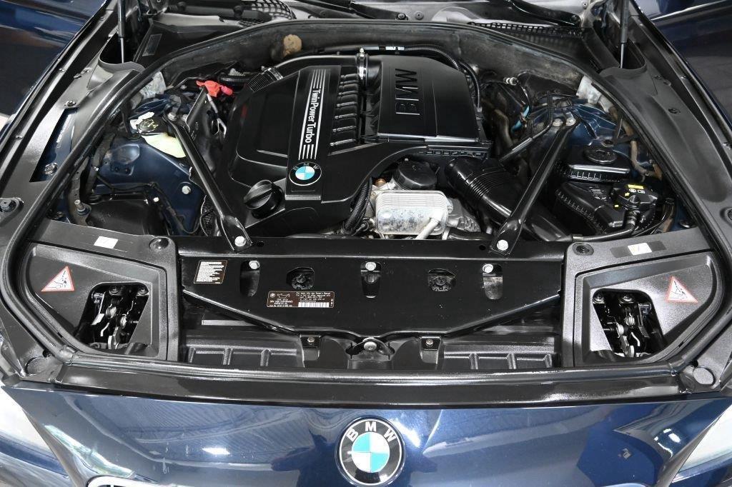 BMW 5 Series 4dr Sdn 535i xDrive AWD 2015