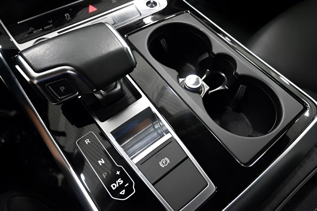 Audi Q8 Prestige 55 TFSI quattro 2023