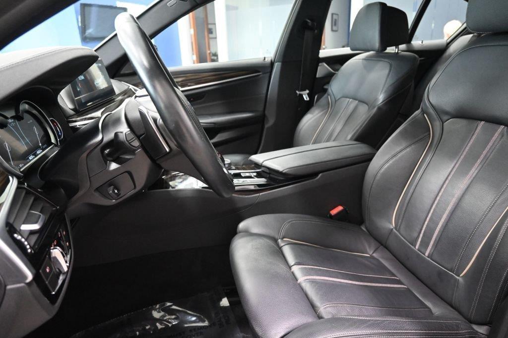 BMW 5 Series 540i xDrive Sedan 2017