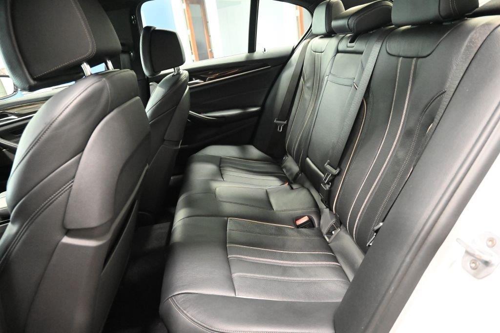BMW 5 Series 540i xDrive Sedan 2017