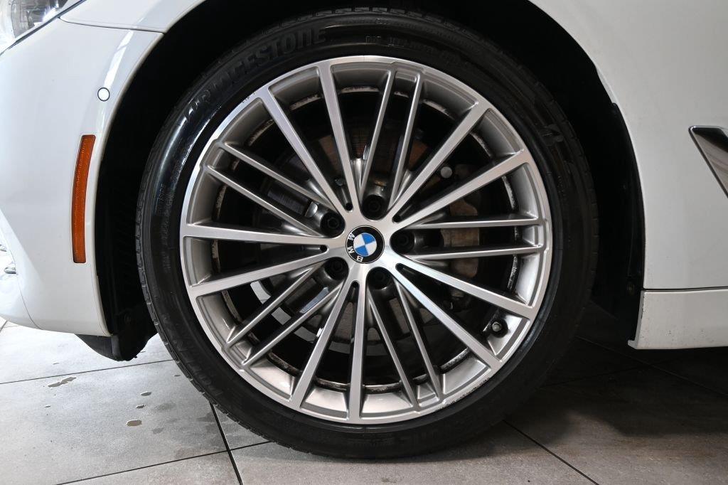BMW 5 Series 540i xDrive Sedan 2017