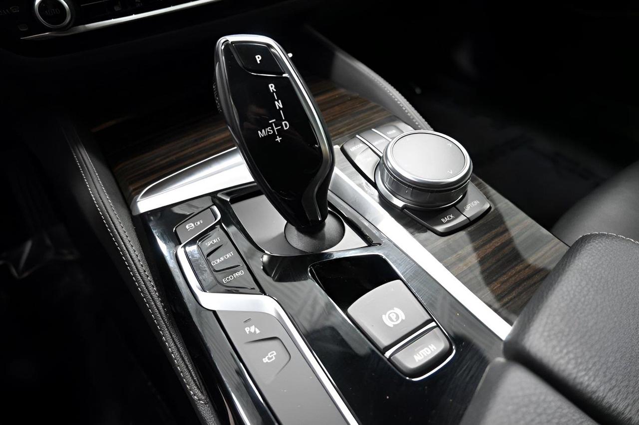 BMW 5 Series 540i xDrive Sedan 2017