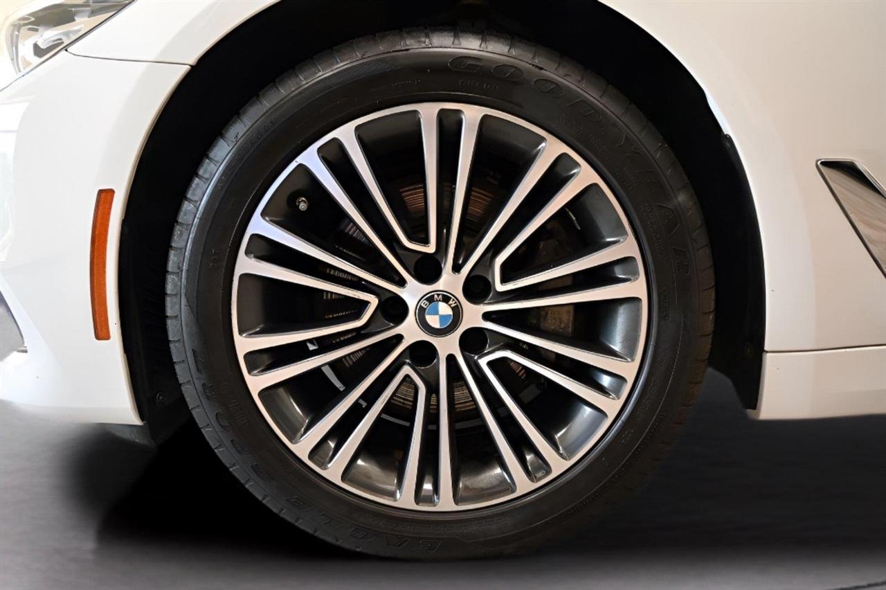 BMW 5 Series 540i xDrive Sedan 2019