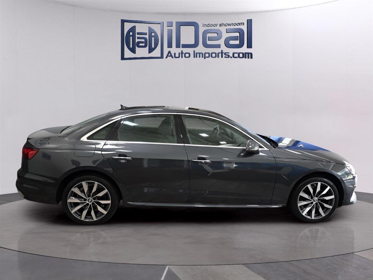Audi A4 Sedan Premium Plus 40 TFSI quattro 2021