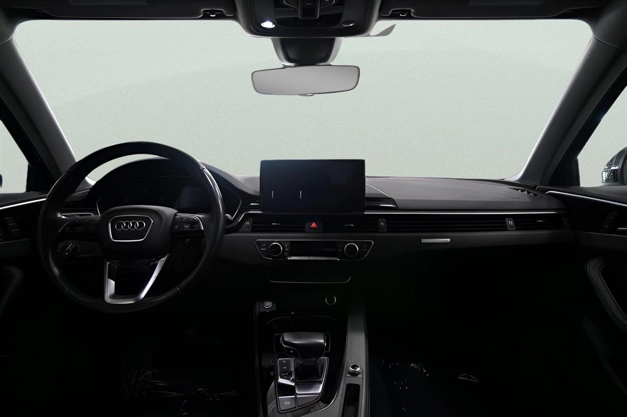 Audi A4 Sedan Premium Plus 40 TFSI quattro 2021