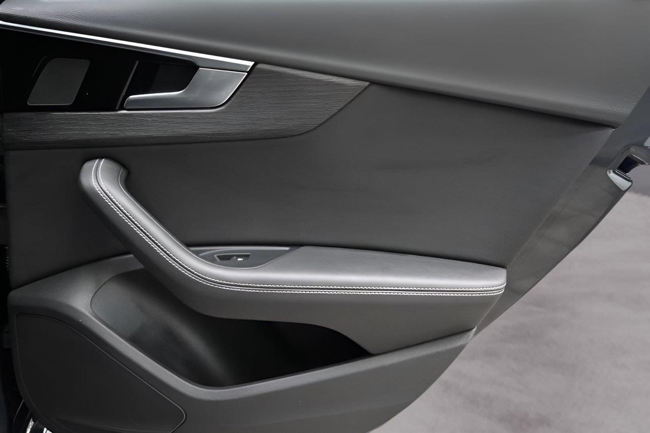 Audi A4 Sedan Premium Plus 40 TFSI quattro 2021