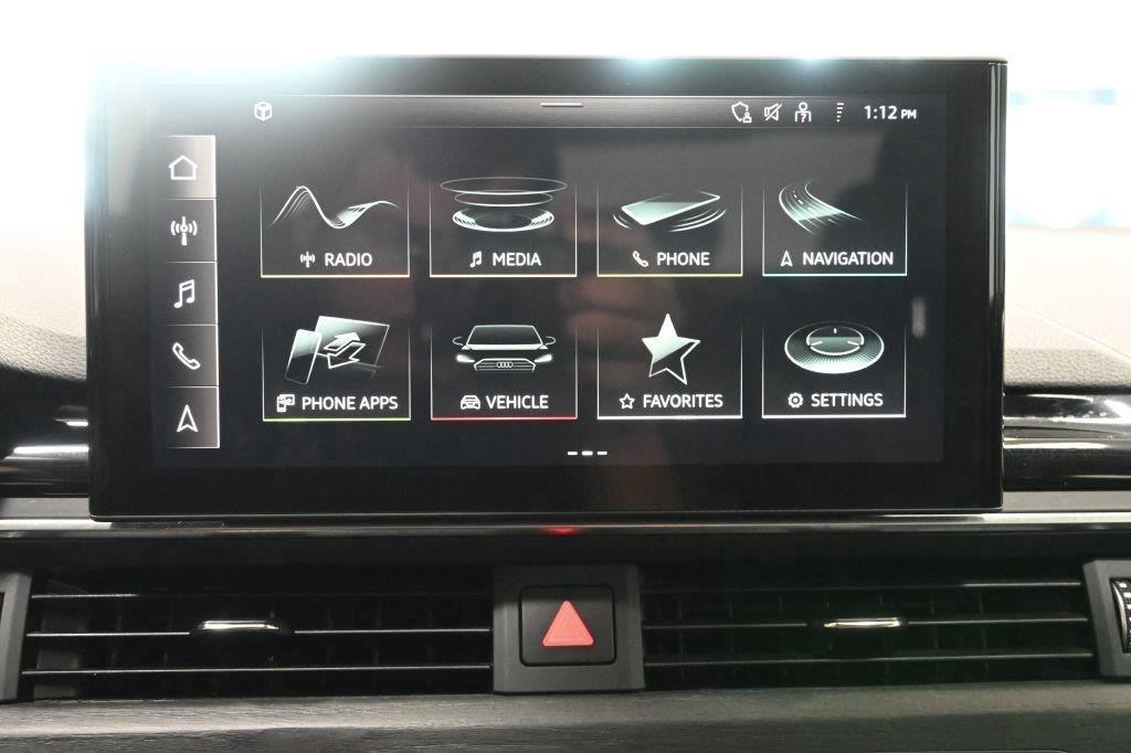 Audi A4 Sedan Premium Plus 40 TFSI quattro 2021
