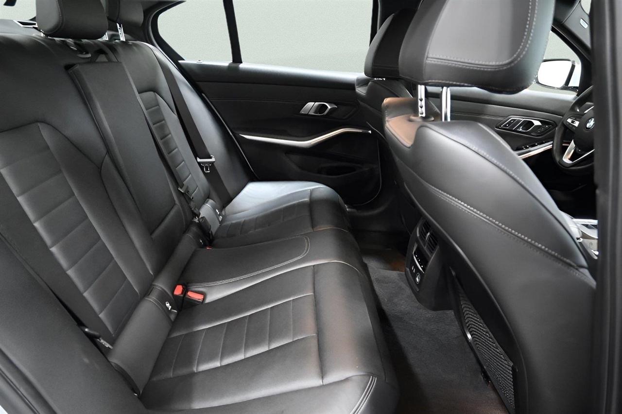 BMW 3 Series 330i xDrive Sedan 2019