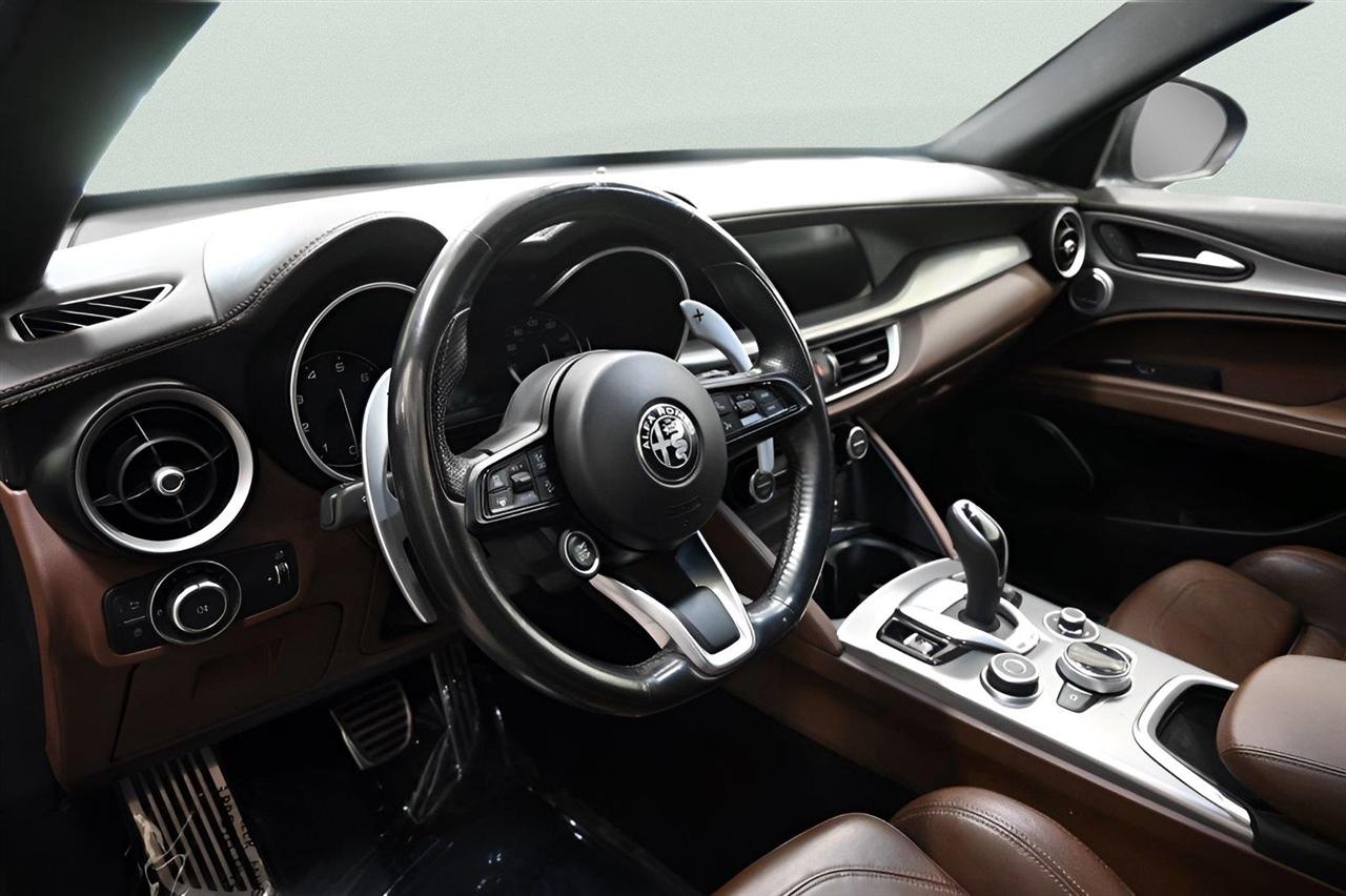 Alfa Romeo Stelvio Ti Sport AWD 2021