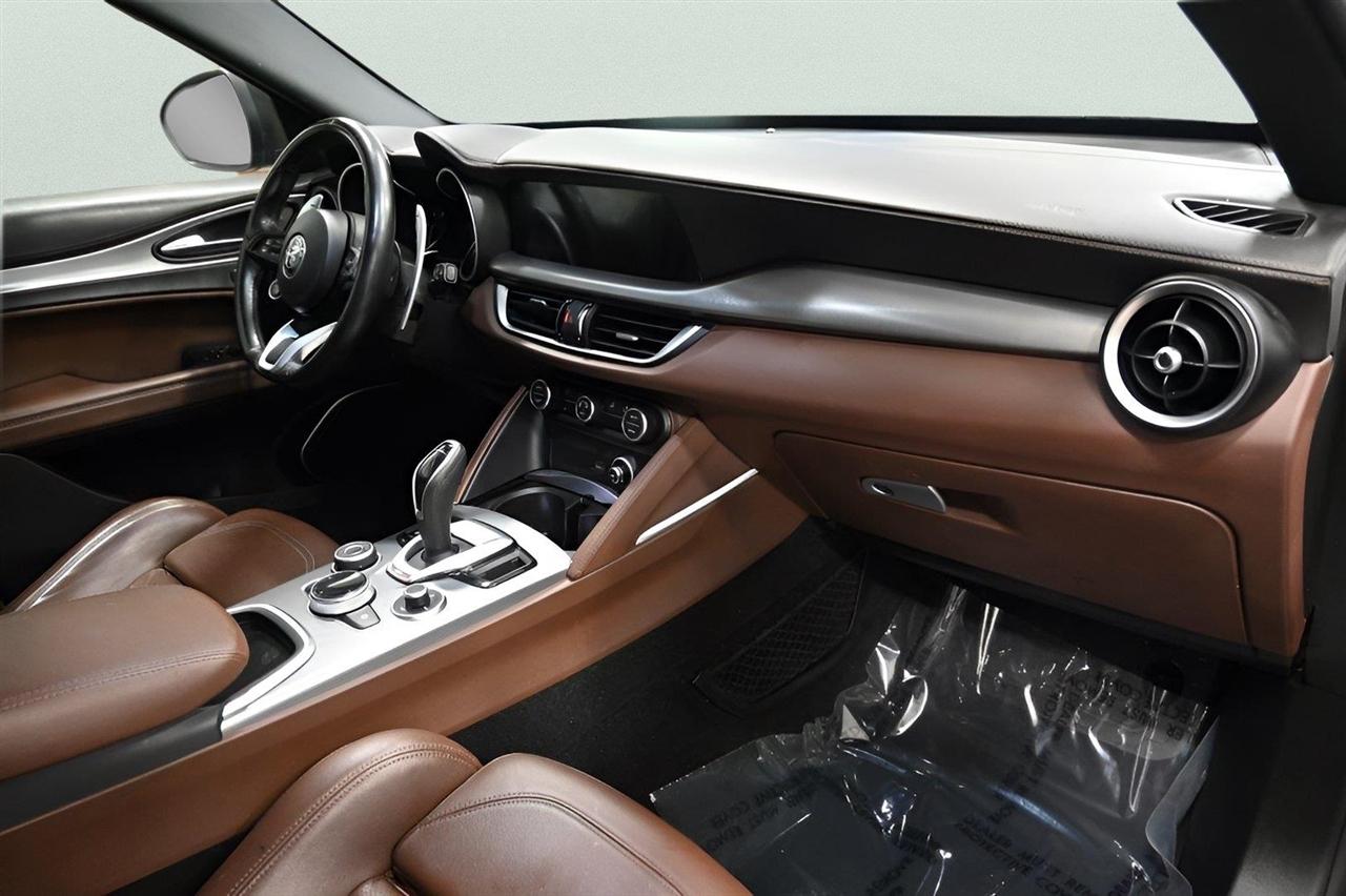 Alfa Romeo Stelvio Ti Sport AWD 2021