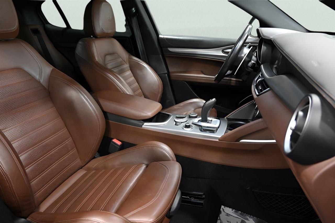 Alfa Romeo Stelvio Ti Sport AWD 2021