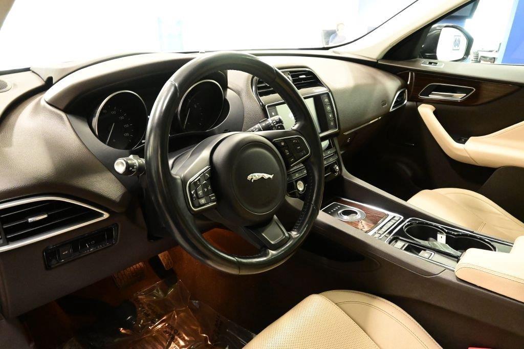 Jaguar F-Pace 35t Prestige AWD 2017