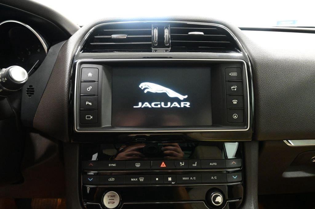 Jaguar F-Pace 35t Prestige AWD 2017