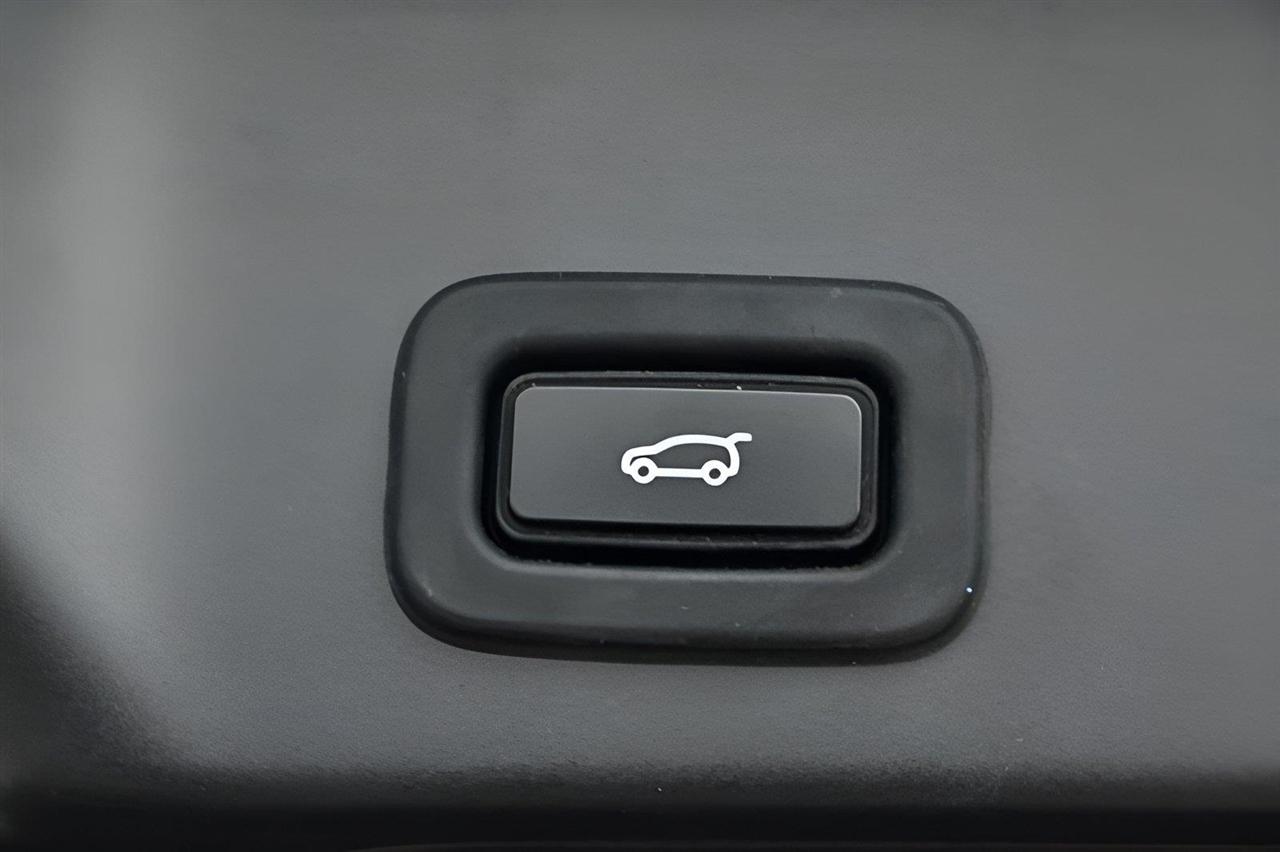Land Rover Range Rover Evoque R-Dynamic HSE AWD 2021